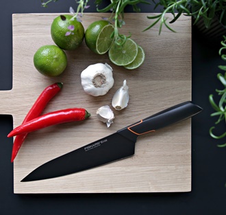 Fiskars Edge kokkekniv i premie med bladet Vi Menn